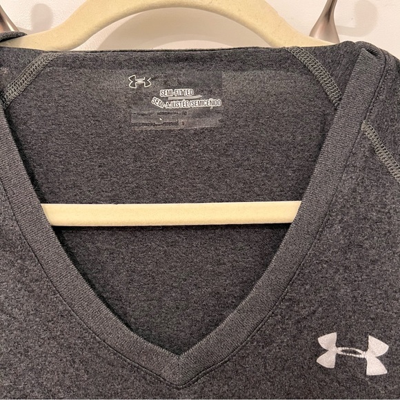 Under Armour Long Sleeve V-neck Top - Picture 2 of 4